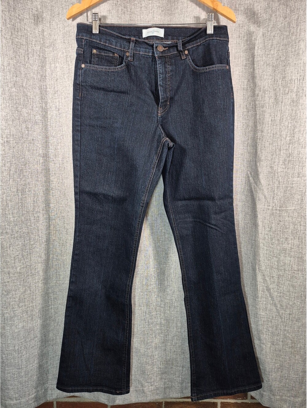Jaclyn Smith Women’s 10 Average NWOT Dark Wash Stretch Bootcut Jeans